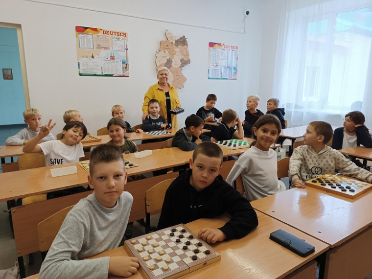 Шашечный турнир ко Дню отца!.